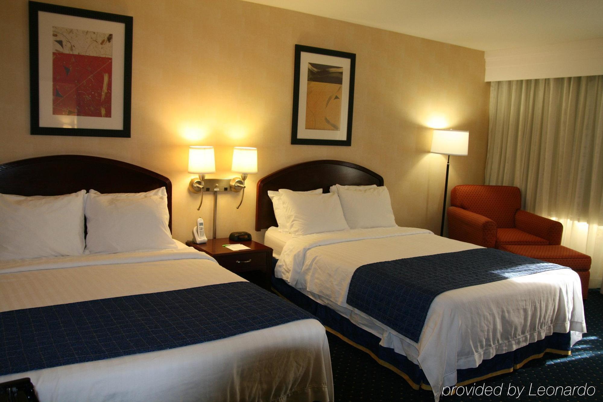 Courtyard By Marriott ואקאוויל מראה חיצוני תמונה