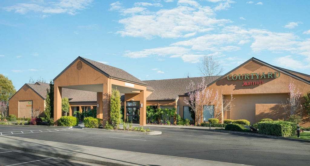 Courtyard By Marriott ואקאוויל מראה חיצוני תמונה